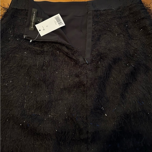 Banana Republic, NWT, Party Skirt with Black and Shimmer Fringe. Black, Size 0 - Picture 5 of 8